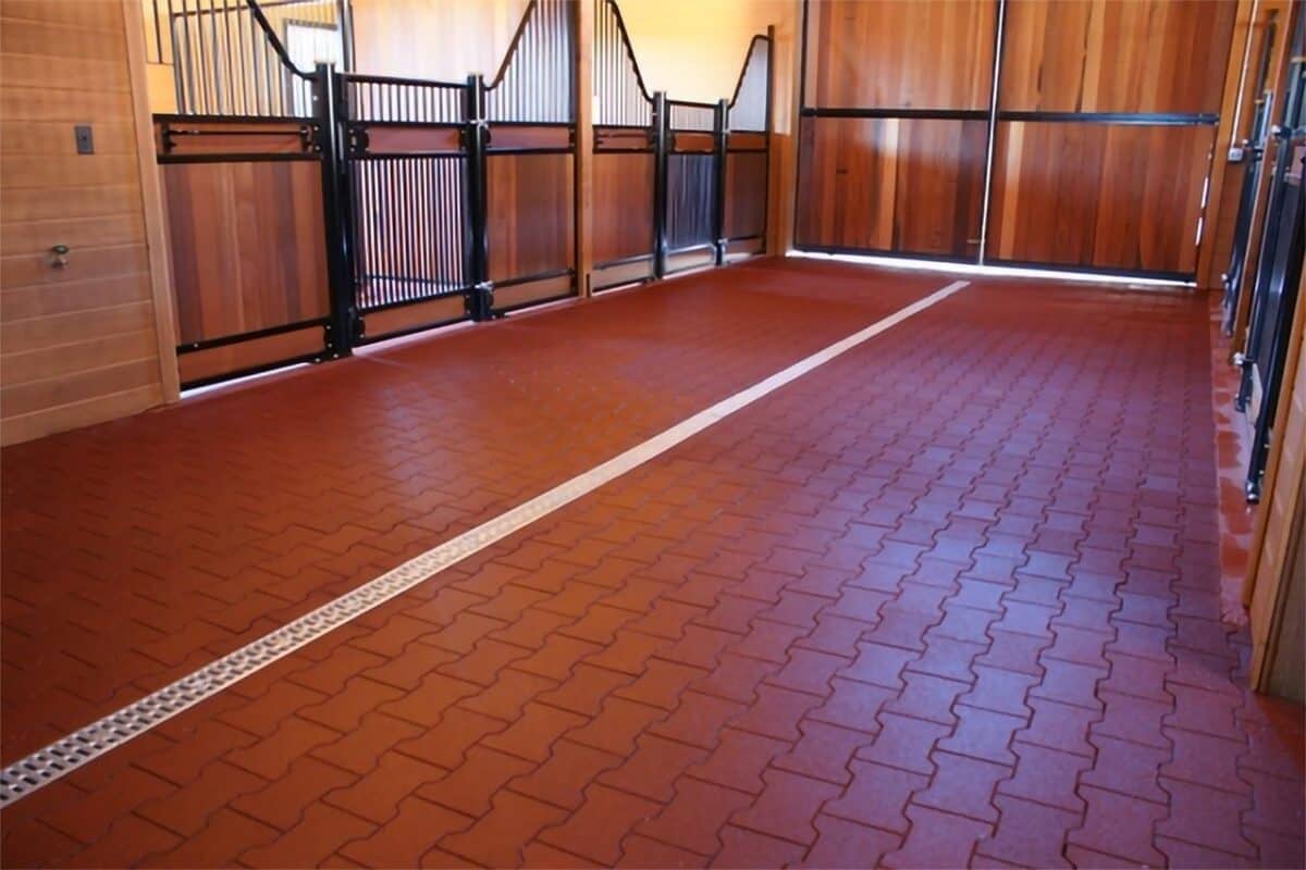 Rubber-DogBone-Paving-equestrian Rubber DogBone Paving